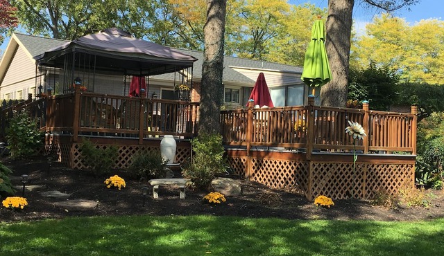 The River Roost is a charming 1-bedroom apartment that has just been opened.