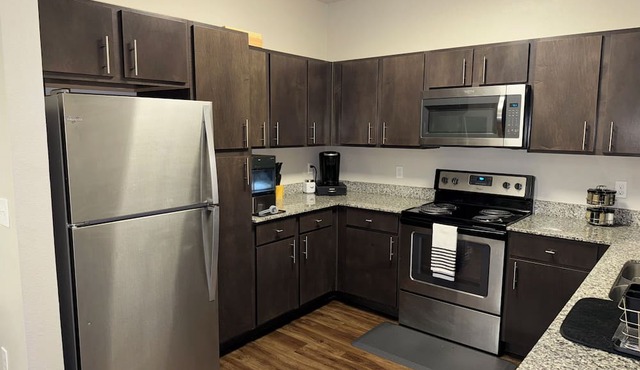 Charming 2-bedroom house in gorgeous Lafayette with AC, WiFi