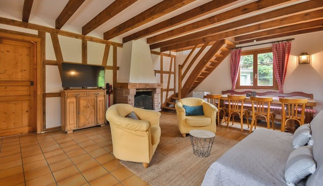 The Domaine du Pêcheur enamel. In the heart of the Northern Vosges, with private pond.