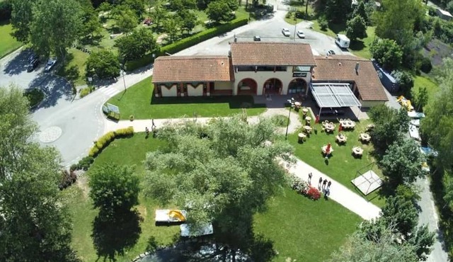 Camping 3 étoiles - Piscine - ccaaaeh