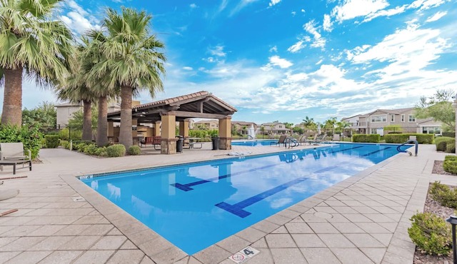 3 Bedroom Luxury Townhome w/Stunning Lake Views in Gated Community in Ocotillo