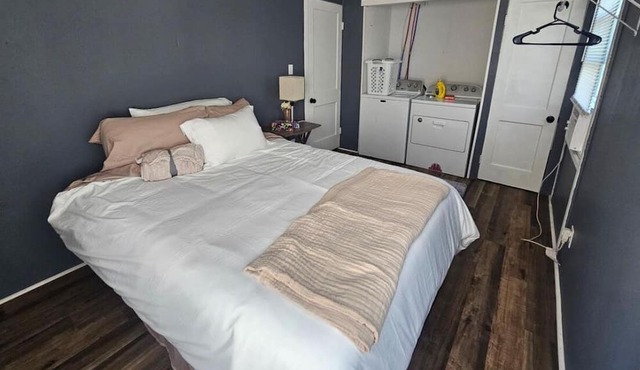 Charming 2-bedroom house with AC, WiFi in marvelous Marceline