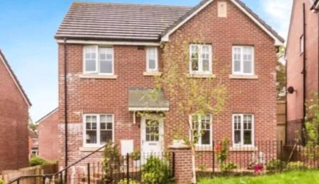 Tranquil Retreat in Swansea Countryside