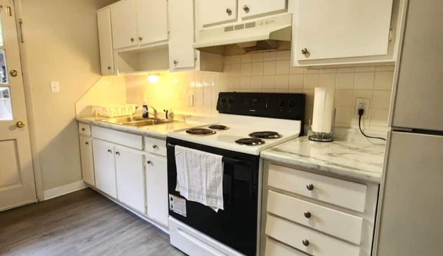 1 Bedroom Apartment with Pool