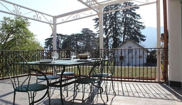 LE CLOS DES BURGONDES