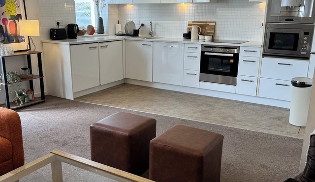 Carnousite Golf Flat