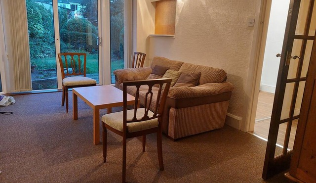 Birmingham Blissful Retreat with 3 Bedrooms