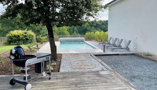 Maison Moderne à la Campagne, Climatisée, Piscine Chauffée Privative