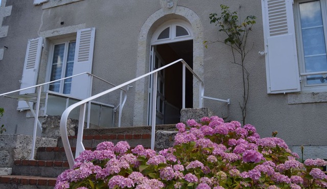 Gite Jeu-les-Bois, 2 bedrooms, 5 persons