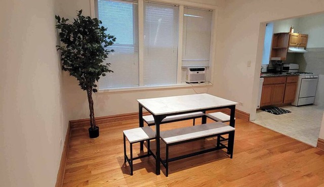 Spacious | Comfy 2BR |Near Highway |Train Station