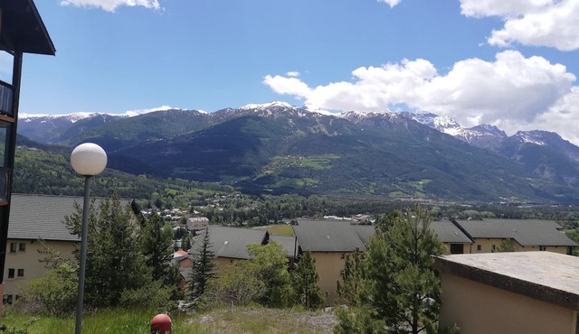 App 2ch with view - Barcelonnette - mountain- relaxation- ski - hike - mountain bike -