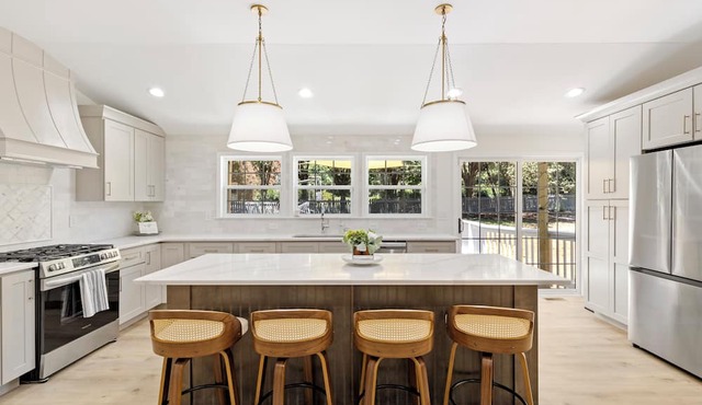 Spacious Garner Home for 15!