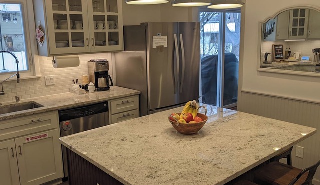 Elegant home w/well-equipped kitchen, big yard, & many entertainment options