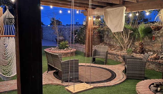 Delightful 3200 sqft 5-bedroom house in El Paso with WiFi, spacious to comfort.