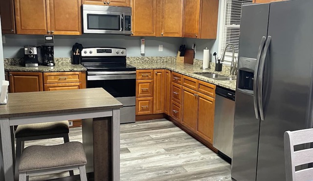 Cozy 3-bedroom house in tranquil Newport News with AC, WiFi