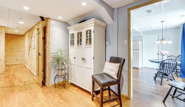 Cozy Louisa Escape w/Patio + Pool Access!