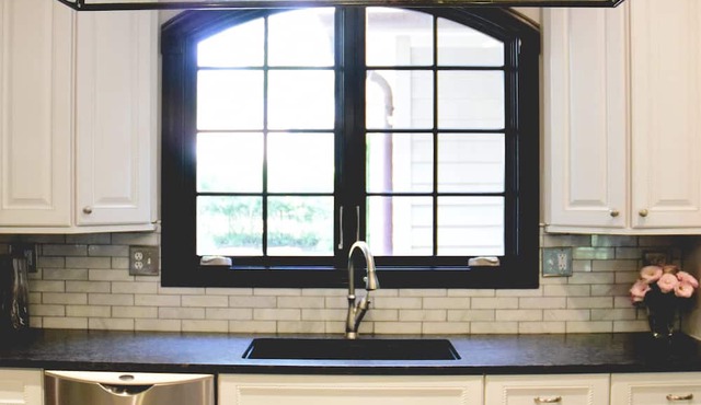 LivGolf Tournament-Large home walkable to downtown Naperville near Bolingbrook