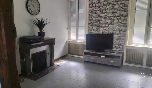 Homerez - Welcoming House in Flers with Enclosed Garden