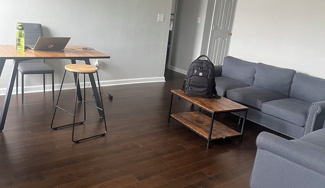 Cozy 4-bedroom house in wonderful Smyrna with WiFi, AC