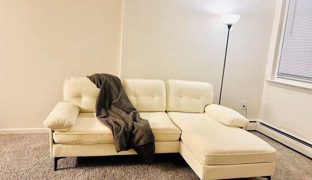 A one bedroom apartment in the heart of Norristown, PA. Convenient & Accessible.