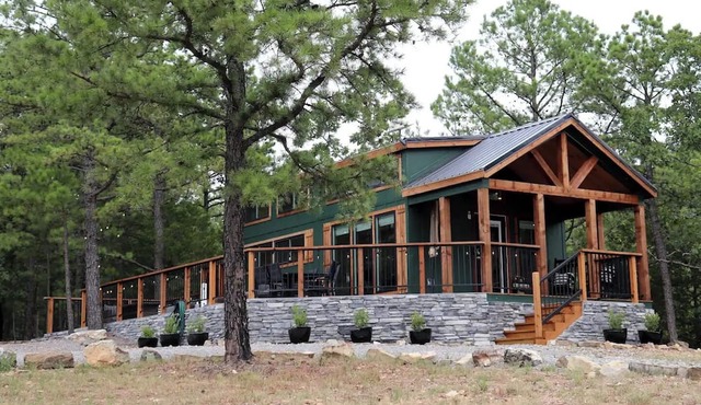 New Tiny Home! Expansive Deck with Lake & Mtn Views!
