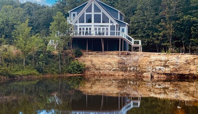 Lakefront home with large deck, W/D & central AC