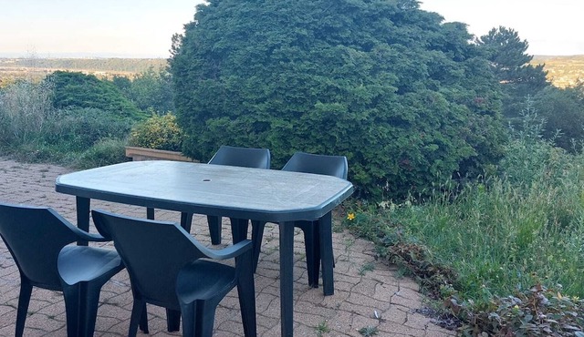 Apparemment Avec Piscine Dans une Maison Près de Lyon