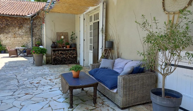 Chambre D'hôtes à Saint-claud, Idéale Pour Vous Ressourcer !