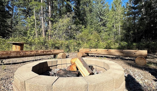 Charming Dry RV Spot at the base of Mission Mountains