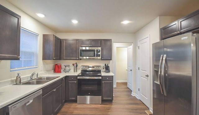 NEW BUILD Carolina Lakes 4 bdr