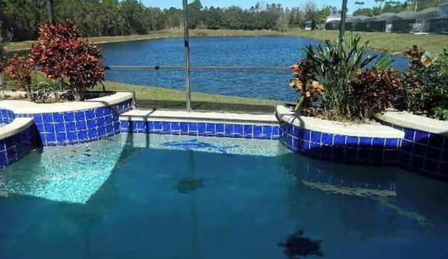 AVH2909SVC 4 bed 3.5 bath, 2 masters and lake view