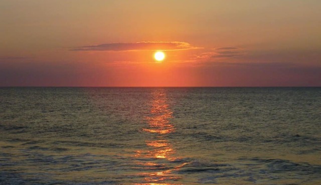 SPECTACULAR & SERENE Deep Water LAGOON FRONT, DOUBLE DOCK, JERSEY SHORE RENTAL!