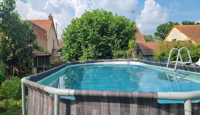 Enjoyable campground with WiFi in Doyet. Option of tent or cabin, large grounds