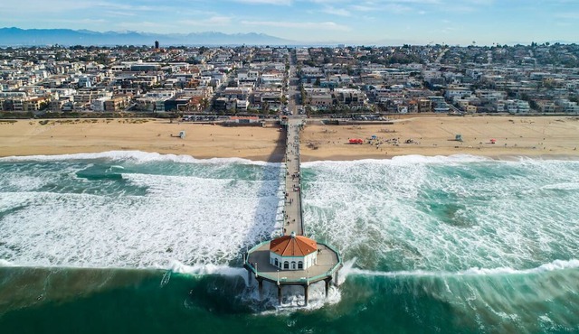 Spend the summer near in Manhattan Beach!