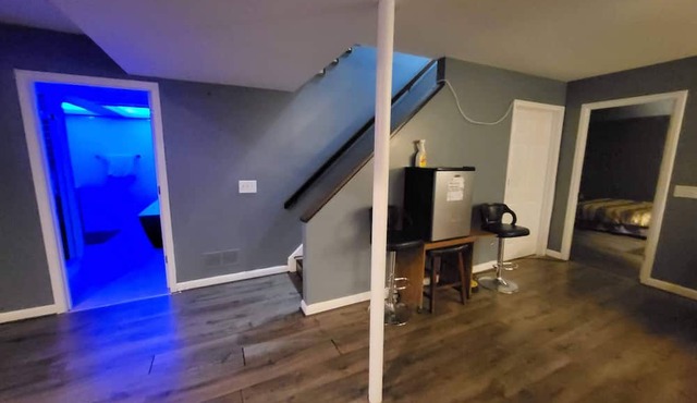 Charming 1-bedroom,with Living room BASEMENT APT in Owings Mills with a POOL!