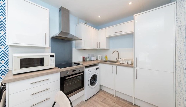 Well Equipped Accommodation Flat in City Centre