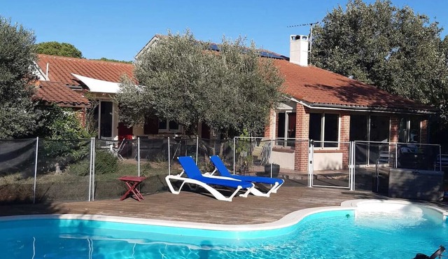 Homerez - Villa for 7 ppl. with swimming-pool at La Salvetat-Saint-Gilles