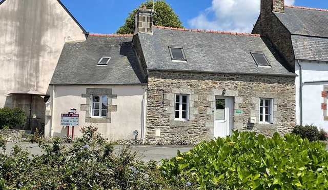 Holiday house Lannéven for 1 - 4 persons with 2 bedrooms - Row house