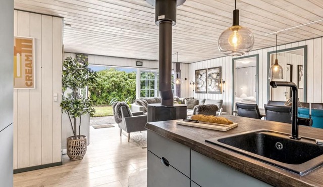 "Nitis" - 250m from the sea by Interhome