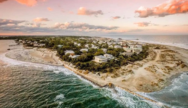 Stylish, Spacious, Convenient Location! 30Days+ ok