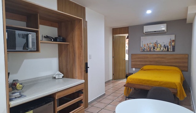 Executive Suite on the first floor. Historical Center.