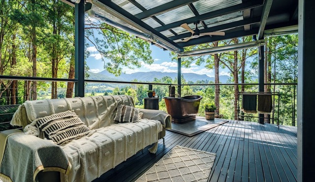 Soak up uninterrupted views of World Heritage Dorrigo National Park