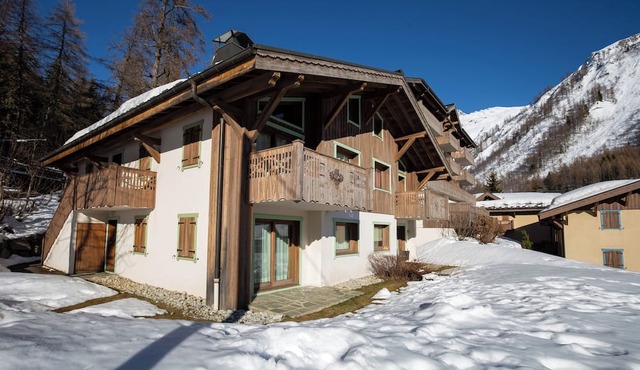 Appt Bec D4 - Three Bedroom Apartment, Sleeps 8