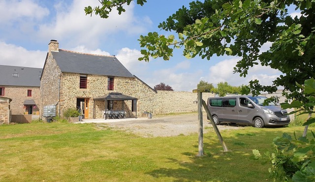 Old sheepfold in the bay of Mont Saint Michel for 8 persons PMR animals ok