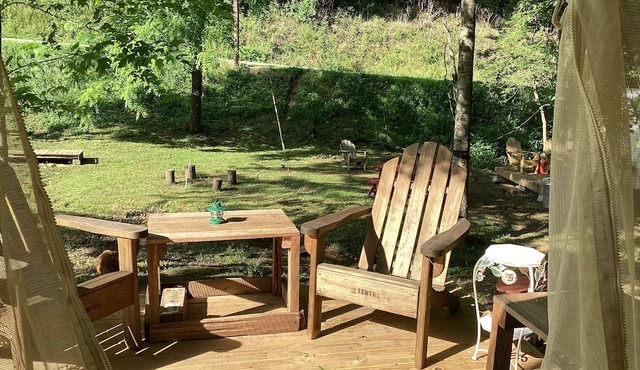 Luxury Tent Ultimate in privacy and amenities Only 7 minutes to attractions