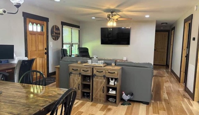 Relax after boating Lake Cumberland or enjoying Somernites Cruise In with the whole crew at our picturesque 100 acre Farm!