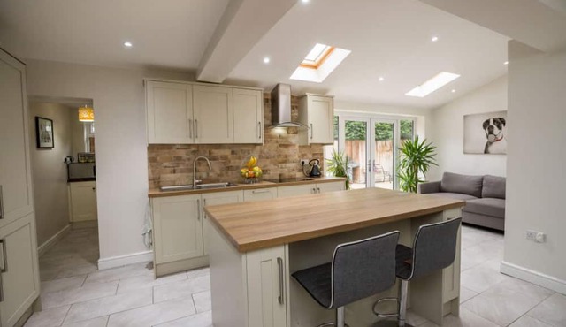 Lovely 3-bedroom house with Hot tub