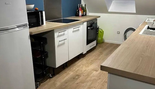 Homerez - Apt in Ruillé, Parking