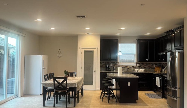 Very spacious fully furnished home for family & professionals.