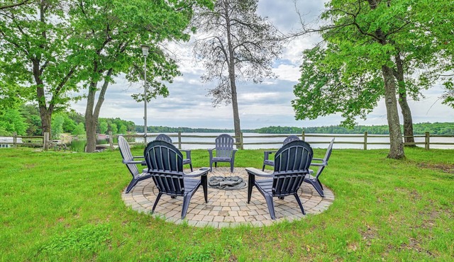 Wisconsin Home w/Dock on Lake Arbutus!